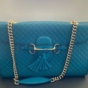 Gucci Blue Medium Emily chain shoulder bag.